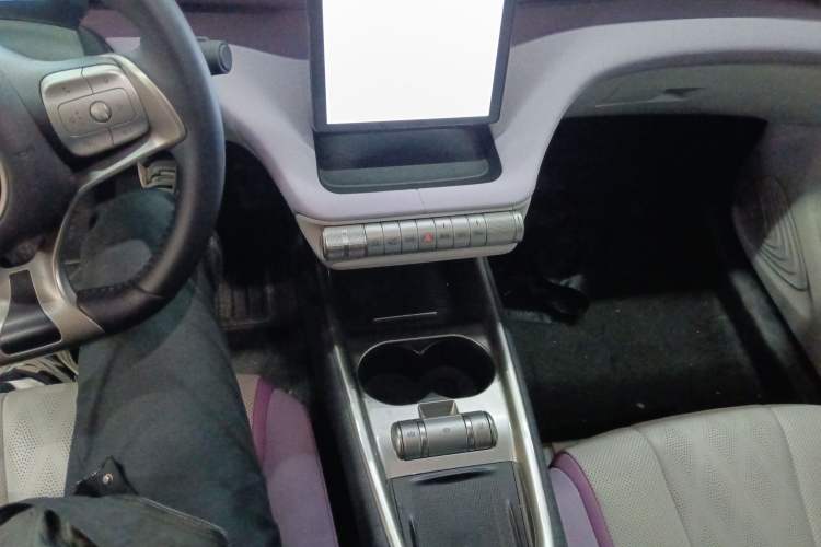 Used BYD Dolphin 2024 Honor Edition 420km Fashion Version Gear Lever