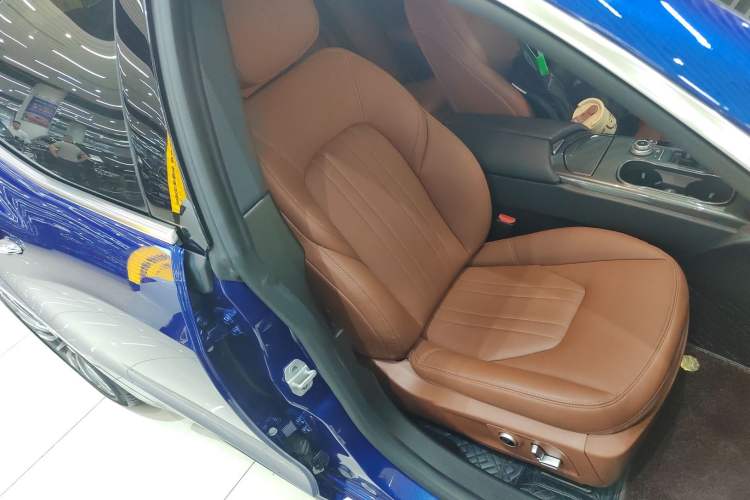 Used Maserati Ghibli 2021 2.0T Sharp Edition