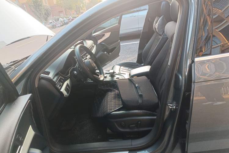 Used Audi A4L 2018 30th Anniversary Edition 40 TFSI Fashion Model