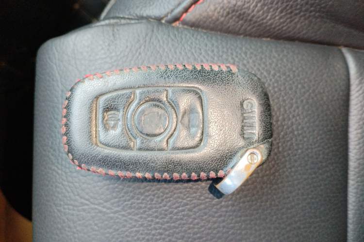 Used Haval H6 2014 Sport Edition 2.0T Diesel Manual Two-Wheel-Drive Elite Model