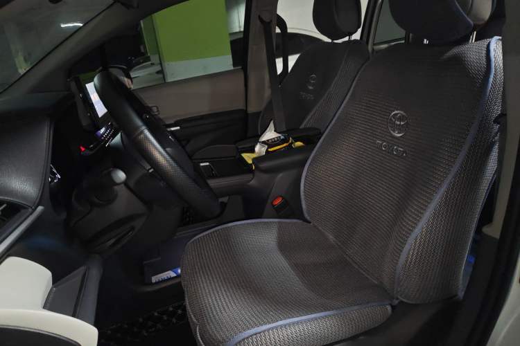 Used Toyota Sienna 2023 2.5L Hybrid Comfort Edition
