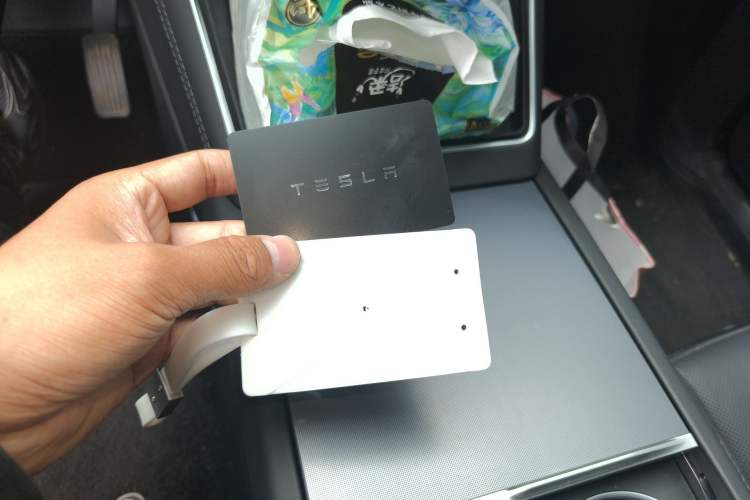 Used Tesla Model Y 2025 Rear-Wheel-Drive Version