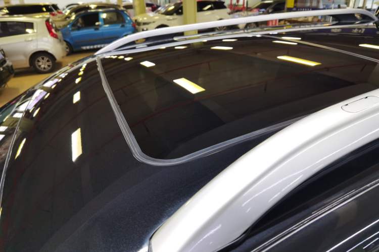 Used Jeep Cherokee 2019 2.0T Two-Wheel Drive Smart Enjoyment Version China VI