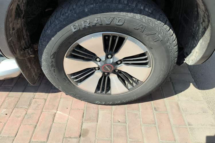 Used Isuzu D-MAX 2021 1.9T Automatic 4x4 Diesel Global Changle Leading RZ4E