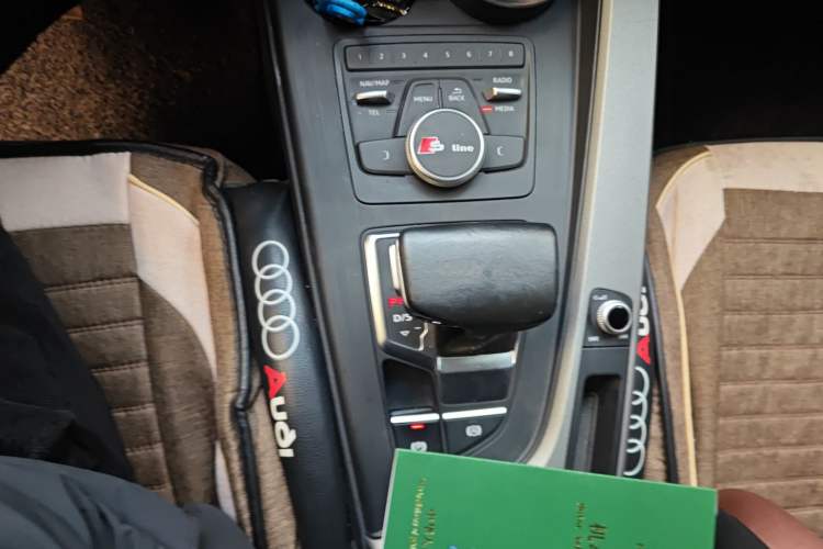 Used Audi A4L 2018 30th Anniversary Edition 30 TFSI Ambition Model