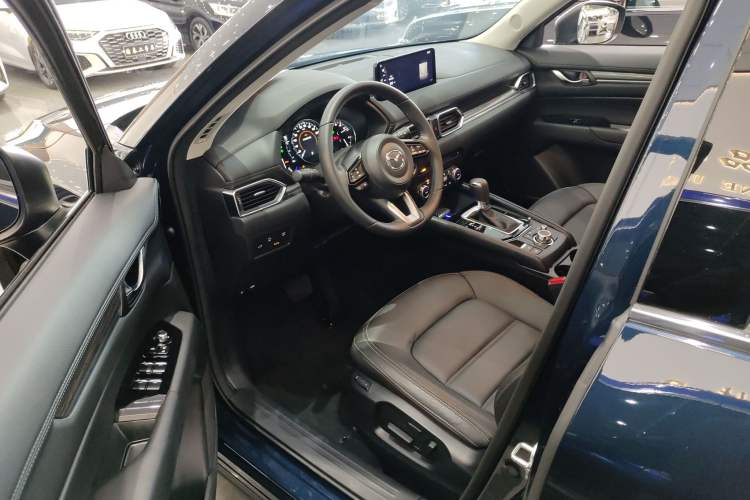 Used Mazda CX-5 2022 2.0L Automatic Two-Wheel Drive Zhiya Version
