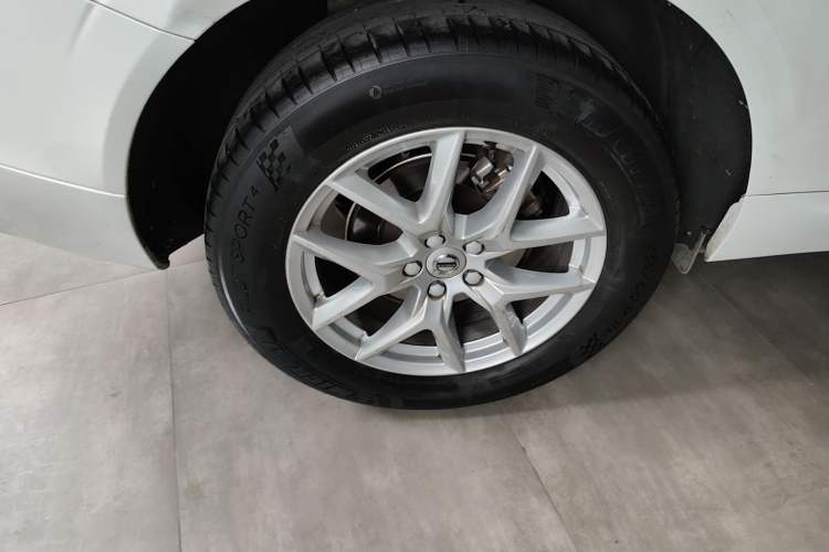 Used Volvo XC60 2021 T5 4x4 Smart Luxury Edition