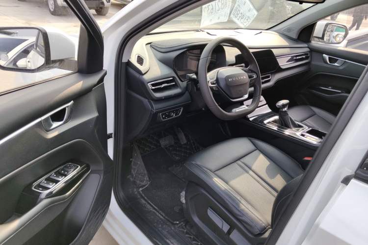 Used Wuling Victory 2020 1.5T CVT Luxury Model