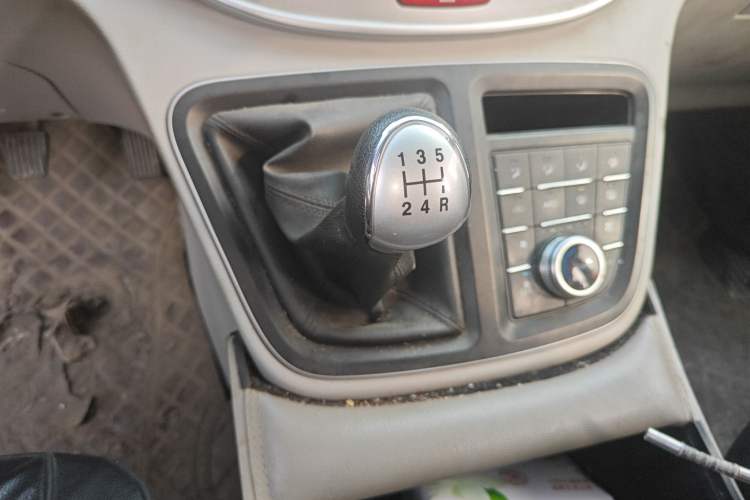 Used JAC Refine M4 2021 2.0L Manual Commercial Edition
