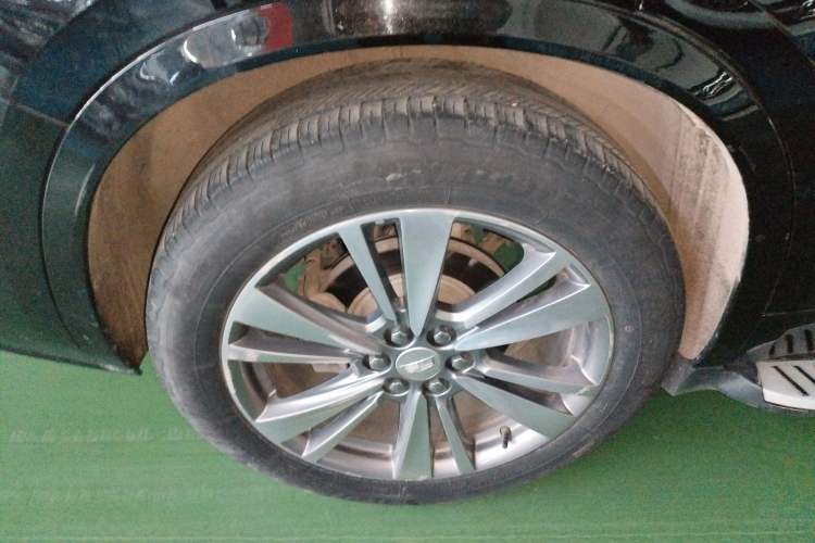 Used Cadillac XT6 2021 28T Six-Seater Luxury Version Right Rear Wheel Hub