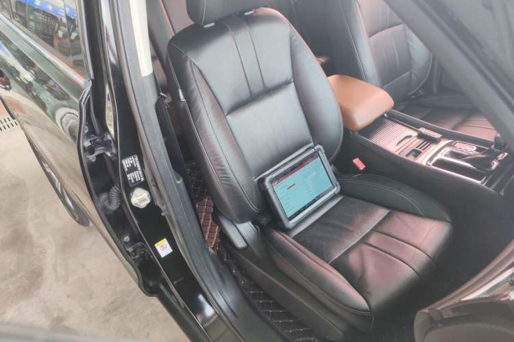 Used GAC Trumpchi GS7 2017 320T Two-Wheel-Drive Luxury Model Right Front Seat