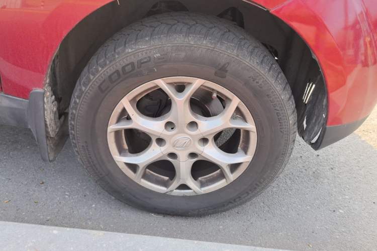 Used Land X8 2012 Explorer Edition 2.0T Diesel 4x2 Luxury Model