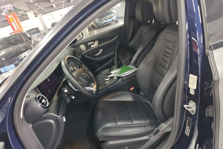 Used Mercedes-Benz E-Class 2018 E 300 L Sport Luxury Edition Left Front Seat