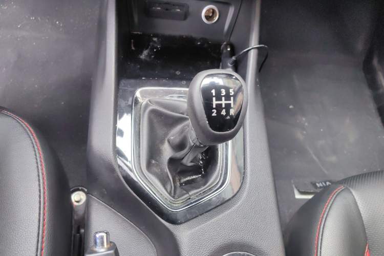 Used Soueast DX3 2016 1.5L Manual Luxury Model