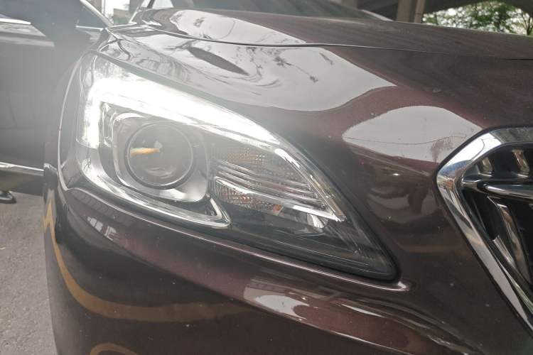 Used Buick LaCrosse 2016 Revised 20T Leading Edition Right Front Headlight