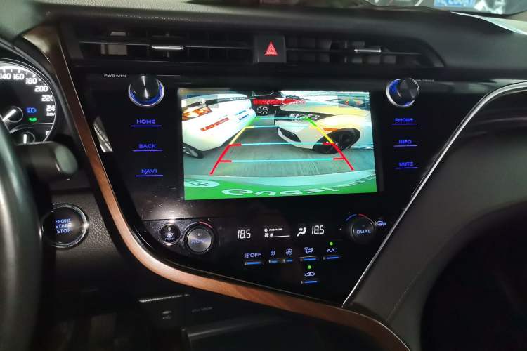 Used Toyota Camry 2019 2.5G Luxury Edition China VI Standard Audio And AC Panel