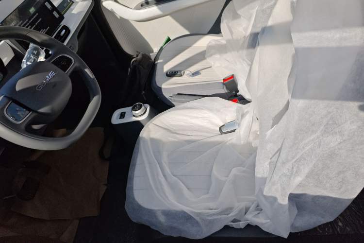 Used Geely Galaxy Panda 2025 210km Panda Rider Left Front Seat