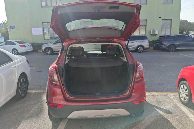 Used Buick Encore 2018 18T Automatic Two-Wheel Drive Urban Elite Model