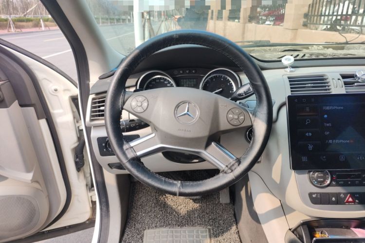 Used Mercedes-Benz R-Class 2011 R 300 L Business Model