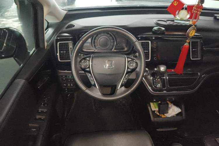 Used Honda Elysion 2019 2.0L Hybrid Luxury Edition Steering Wheel