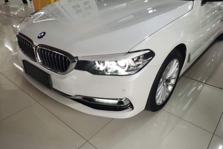 Used BMW 5 Series 2019 525Li Luxury Package
