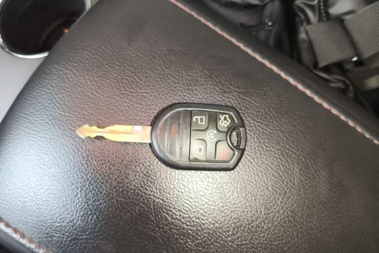 Used Ford Edge 2012 2.0T Elite Sunroof Edition
