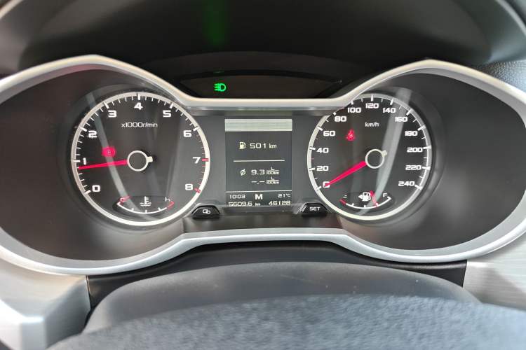 Used Geely Auto Emgrand X7 Sport 2018 1.8TD Manual Two-Wheel Drive Zhiya Model
