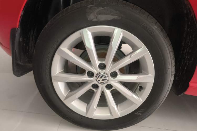 Used Volkswagen Polo 2014 1.6L Automatic Luxury Edition
