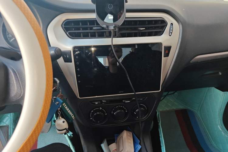 Used Peugeot 301 2016 1.6L Manual Comfort Edition Audio And AC Panel