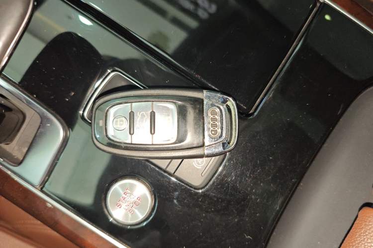 Used Audi A8 2017 A8L 45 TFSI quattro Comfort model
