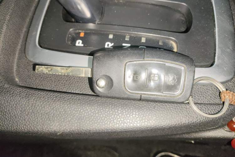 Used Ford Fiesta 2013 Hatchback 1.5L Automatic Fashion Edition Vehicle Key