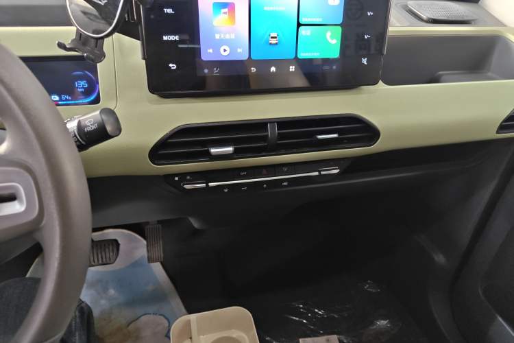 Used Geely Galaxy Panda 2024 Panda Mini 200km Endurance Bear