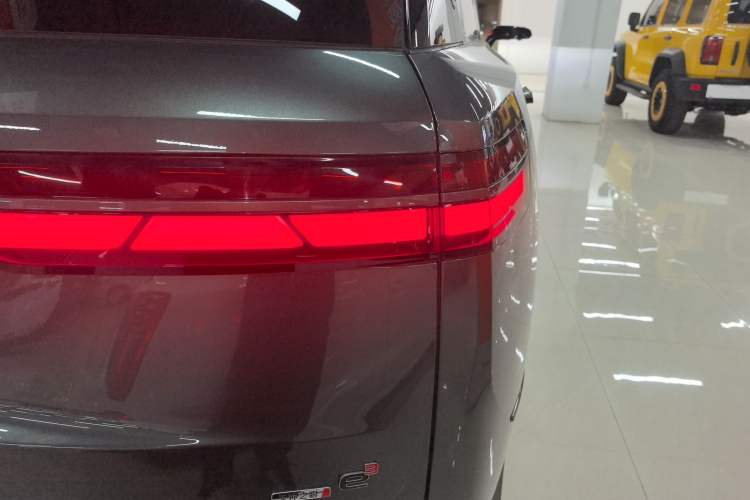 Used Denza N9 2025 Flagship Model
