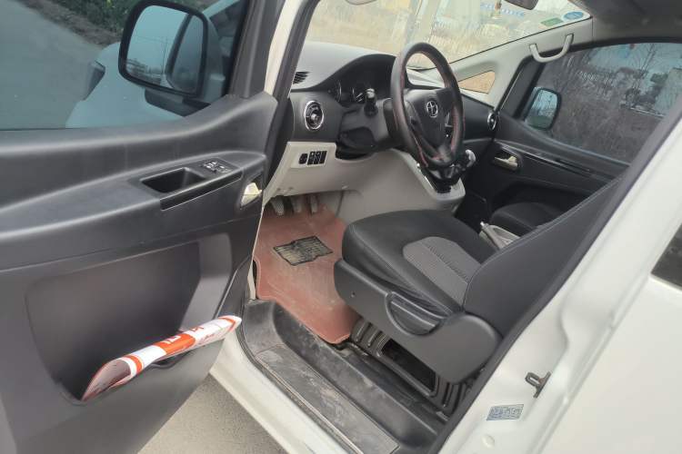 Used JAC Refine M3 2015 Maker Edition 1.6L Luxury Smart Version