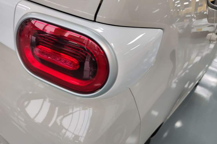 Used Wuling Hongguang MINIEV 2024 3rd Generation 215km Youth Edition Exterior 3