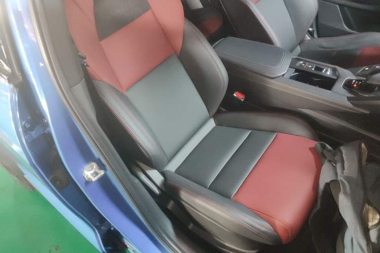 Used Lynk & Co 06 2020 1.5T JinPro model