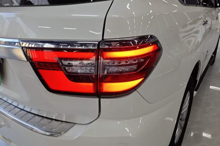 Used Nissan Patrol 2018 Y62 4.0 XE Middle East