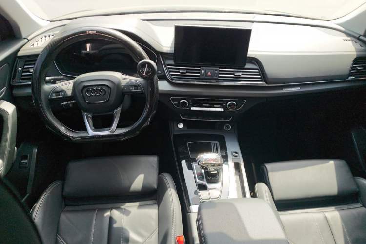 Used Audi Q5L 2023 40T Fashionable and Dynamic Edition
