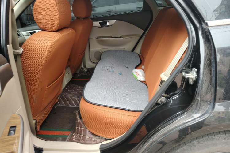 Used Buick Excelle 2015 1.5L Automatic Classic Model Left Rear Seat