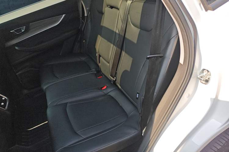 Used Chery Tiggo 8 2023 Kunpeng Edition 290TGDI Automatic Excellence Model Left Rear Seat