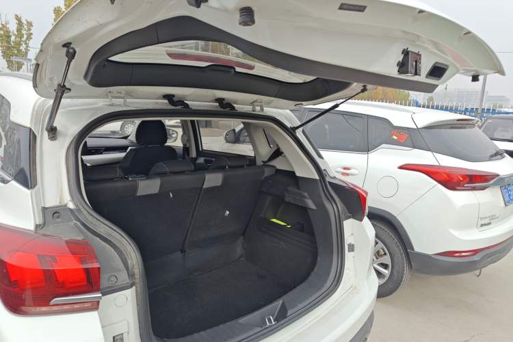 Used BAIC Beijing X3 2019 1.5T CVT Glory Edition
