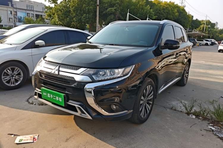 Used Mitsubishi Outlander 2021 2.0L Two-Wheel Drive Comfort Edition 5 Seats