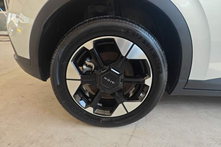 Used AION UT 2025 420 Prestige Edition Exterior 5