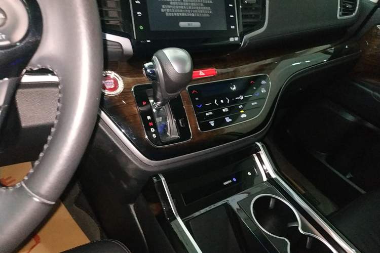 Used Honda Odyssey 2015 2.4L Supreme Edition