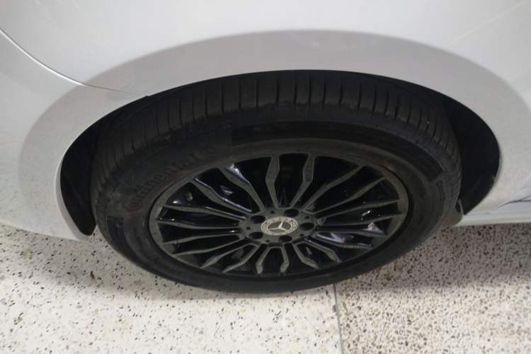 Used Mercedes-Benz V-Class 2018 V 260 AMG Sport Edition China V Emission Standard
