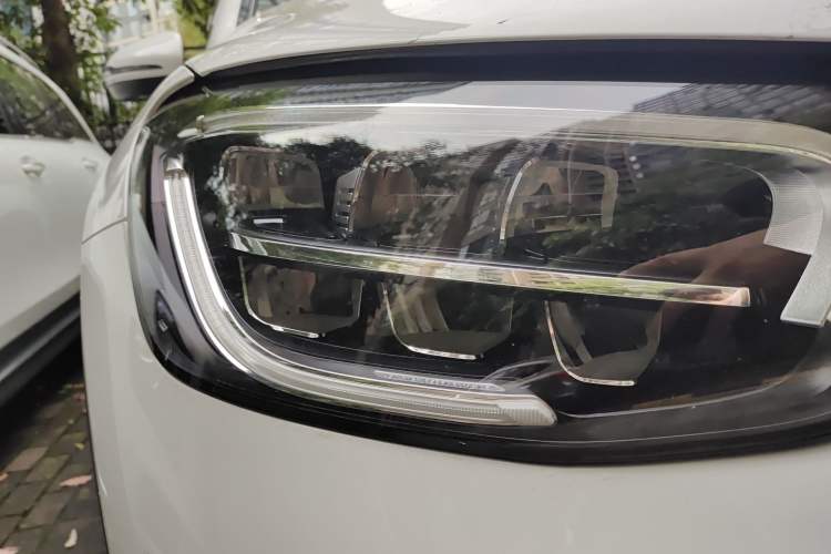 Used Mercedes-Benz GLC 2021 GLC 300 L 4MATIC Dynamic Model Right Front Headlight