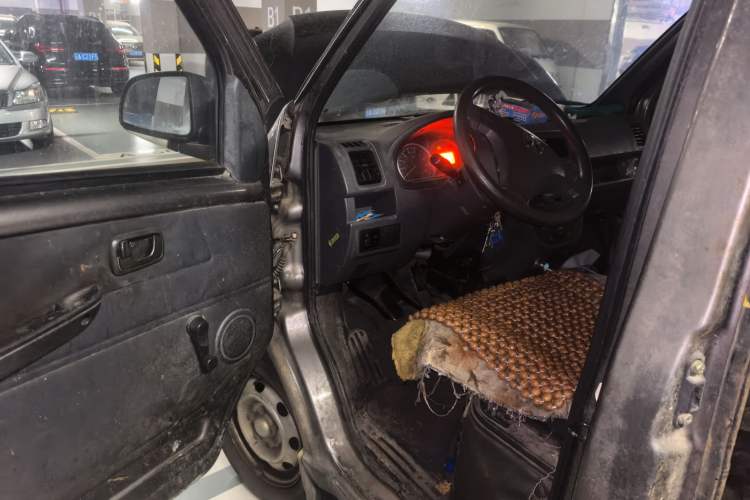 Used BAIC Weiwang 307 2014 1.2L Standard A12 Driver Seat