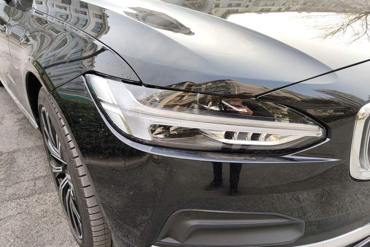 Used Volvo S90 2024 B5 Zhiyuan Luxury Edition
