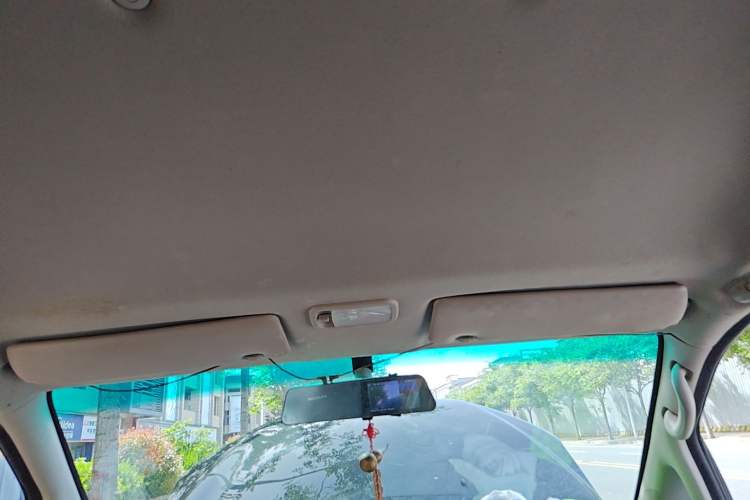 Used FORTHING Lingzhi 2022 Entry-Level M5L 1.6L Comfort Version 7 Seats Headliner