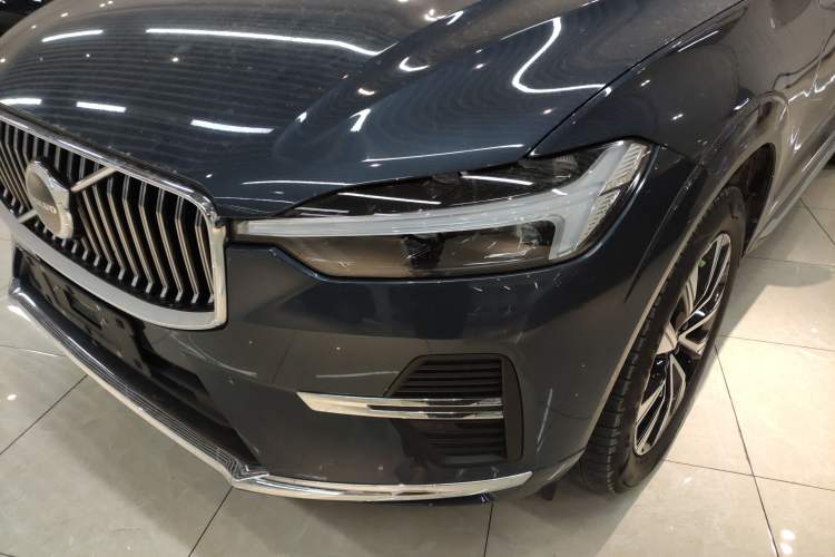 Used Volvo XC60 2024 B5 4x4 Smart Luxury Edition